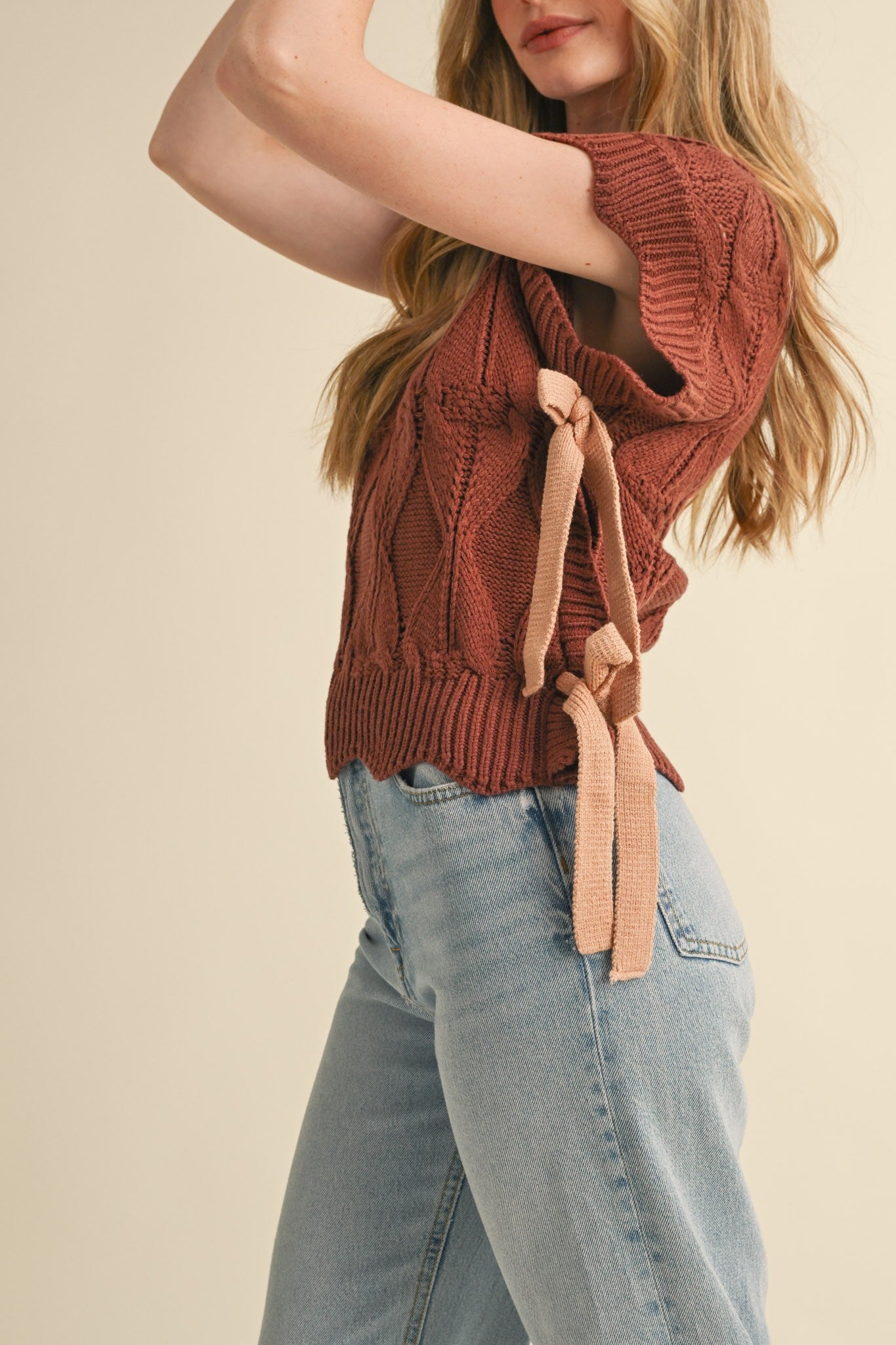 Side-tie Cable-knit Cropped Sweater Vest - Image 2