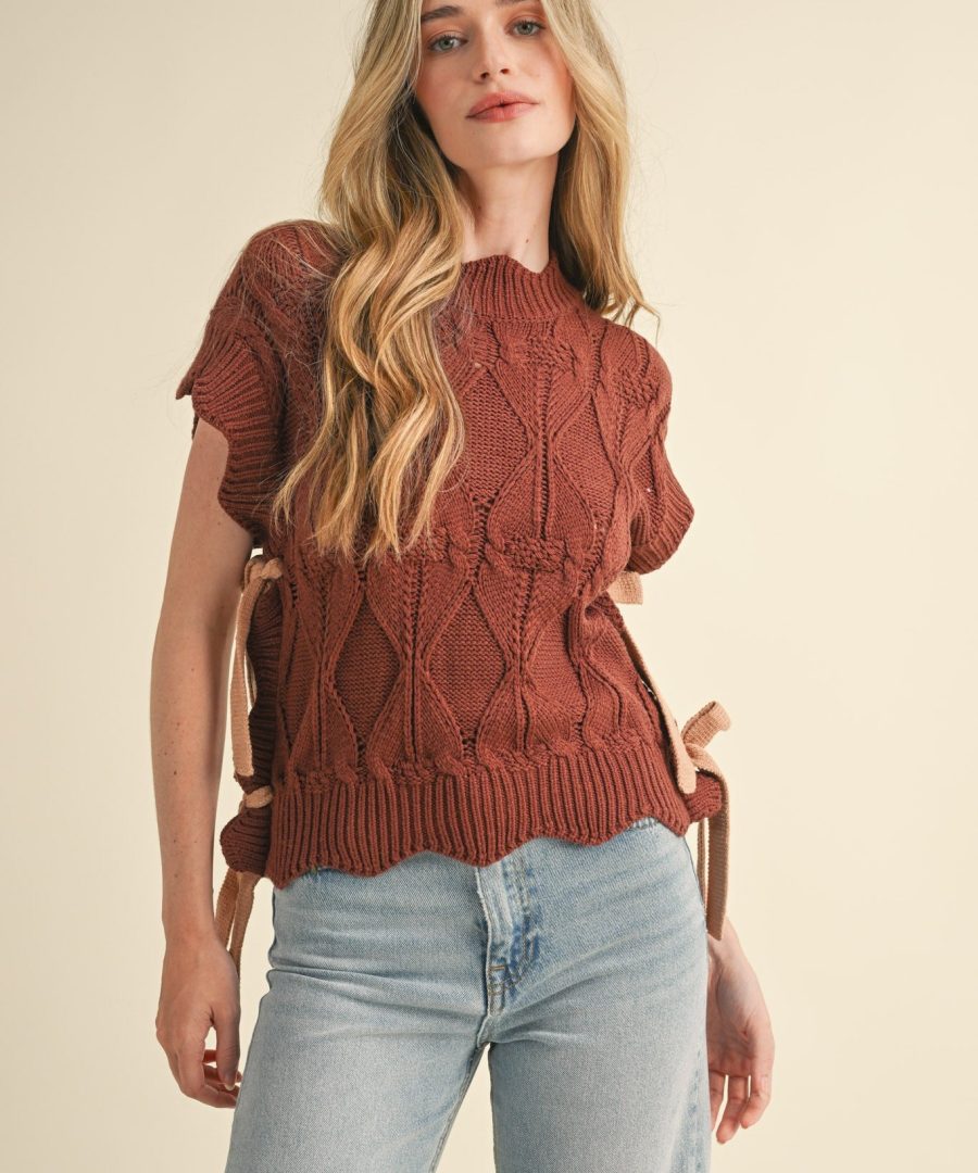 Side-tie Cable-knit Cropped Sweater Vest