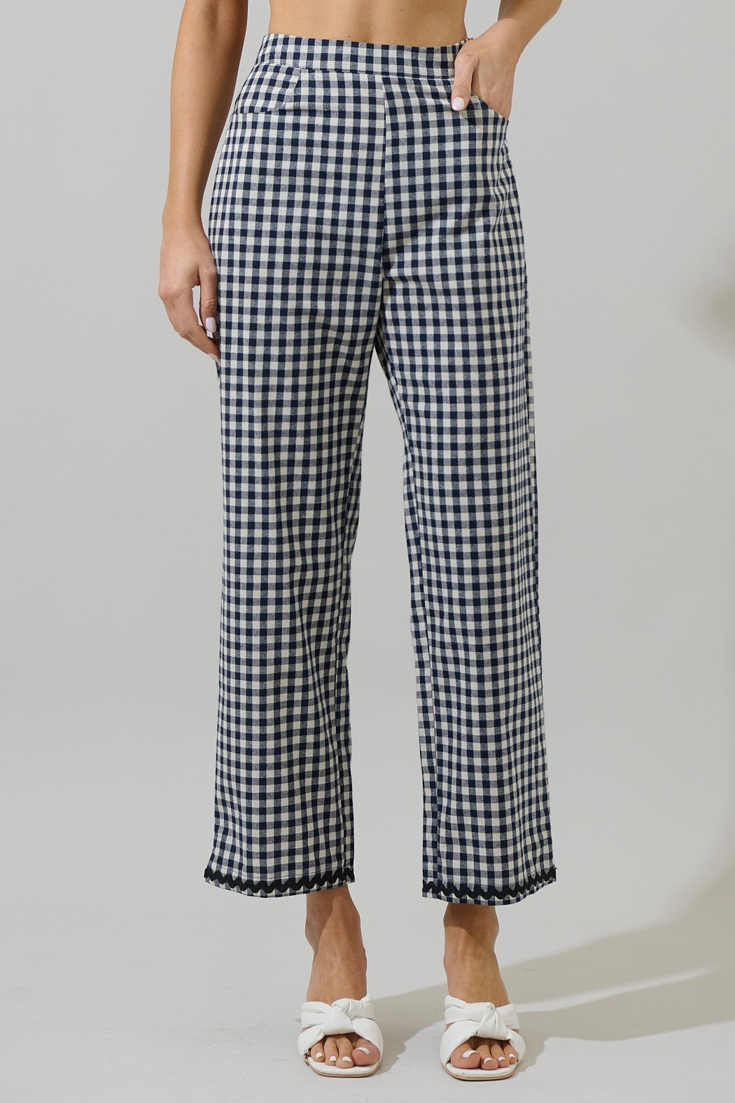 Scalloped-trim Gingham High-waist Capri Pants