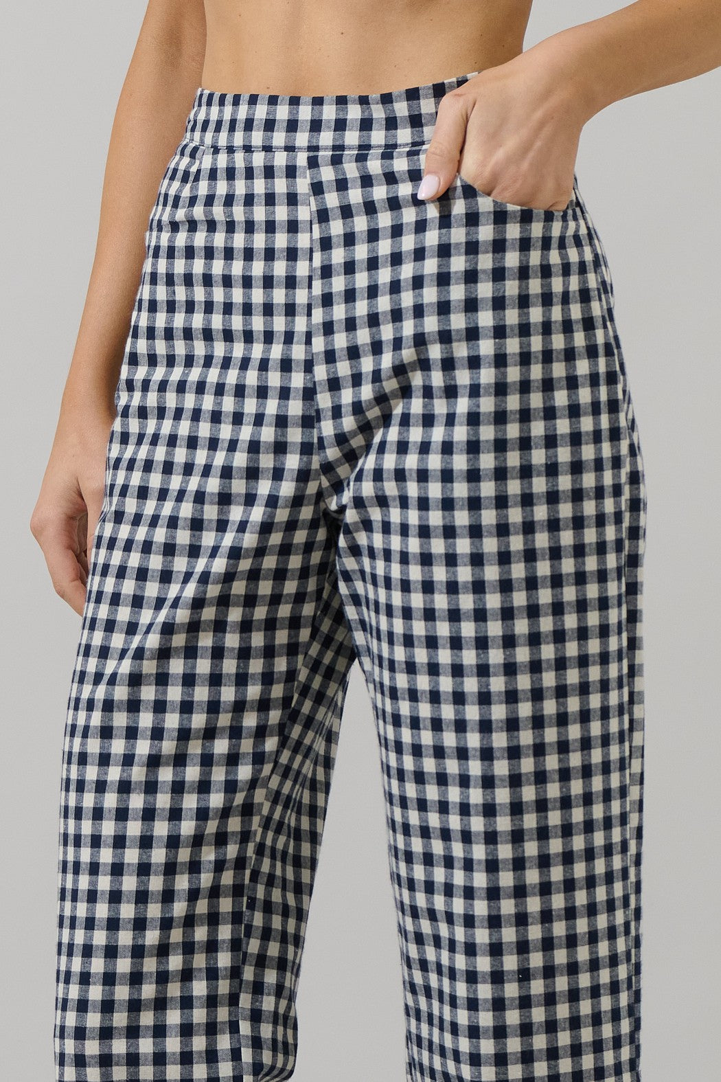 Scalloped-trim Gingham High-waist Capri Pants - Image 5