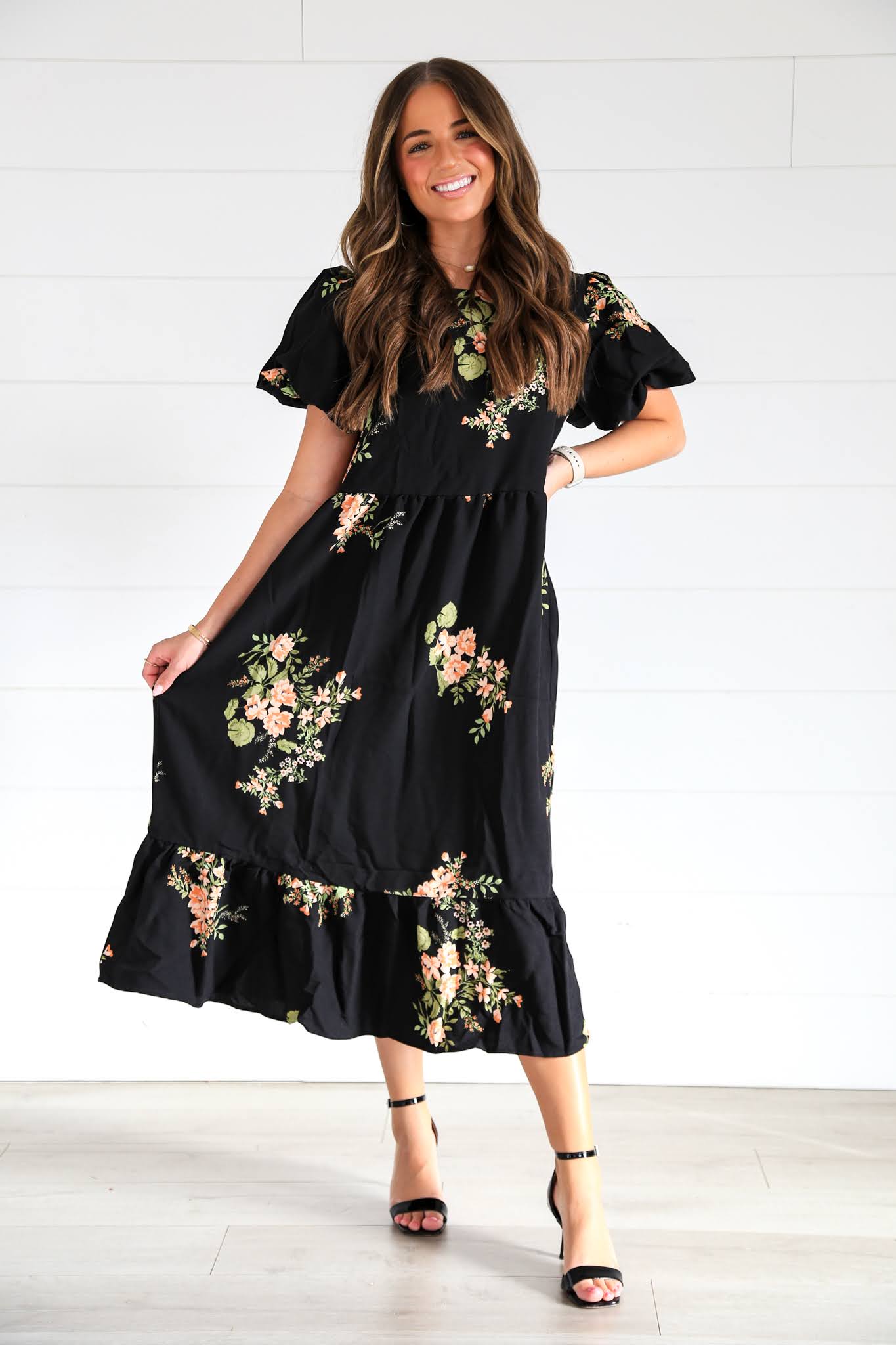 Vintage Floral Print Puffed Sleeve Tiered Midi Dress - Image 3