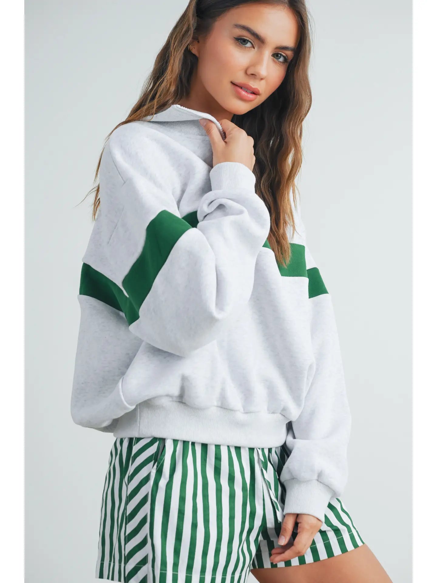 Varsity-inspired Quarter-zip Oversized Sweatshirt - Image 7