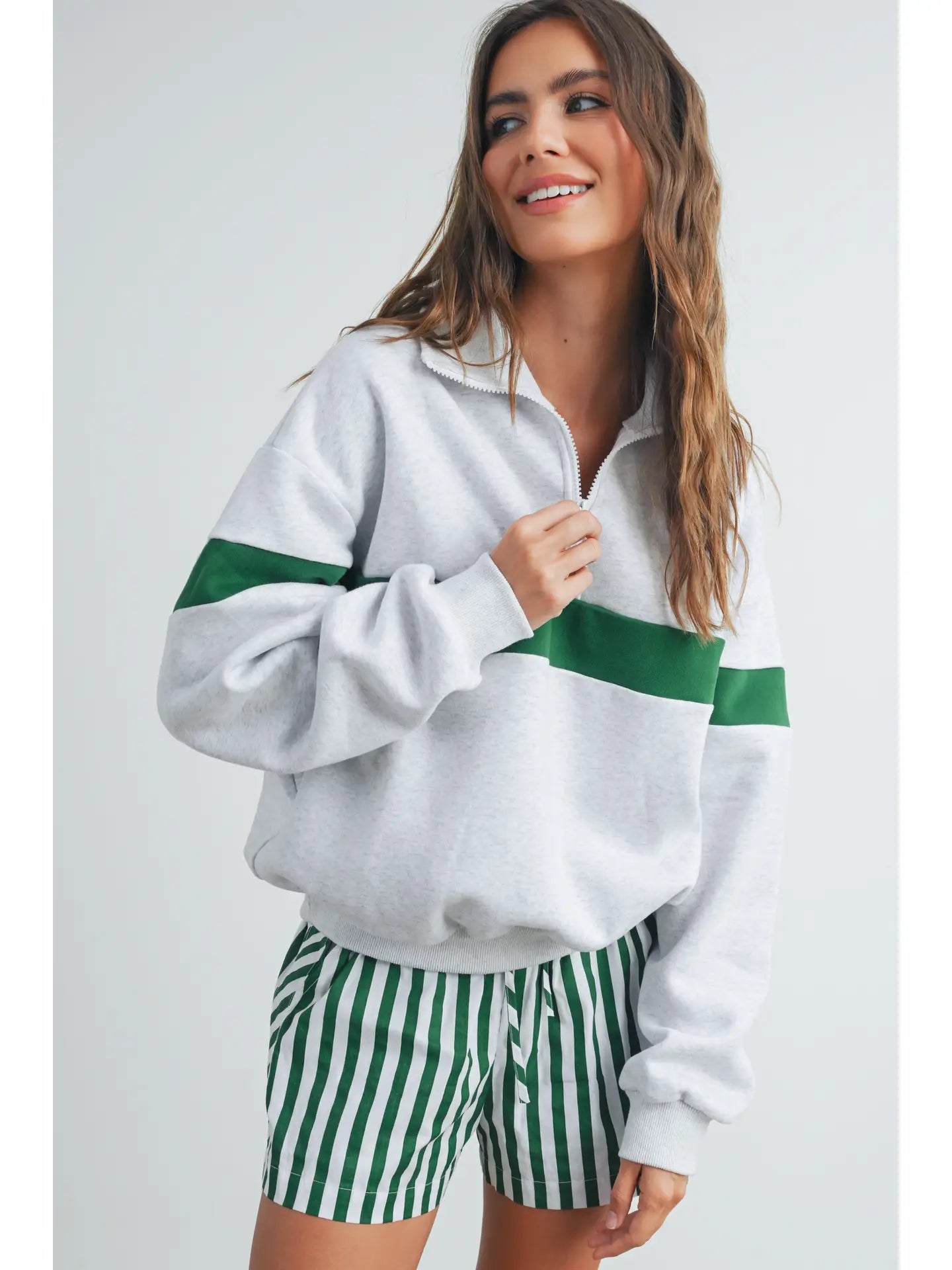 Varsity-inspired Quarter-zip Oversized Sweatshirt - Image 3